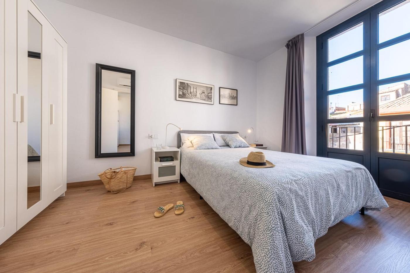 Tarragona Apartments Екстер'єр фото
