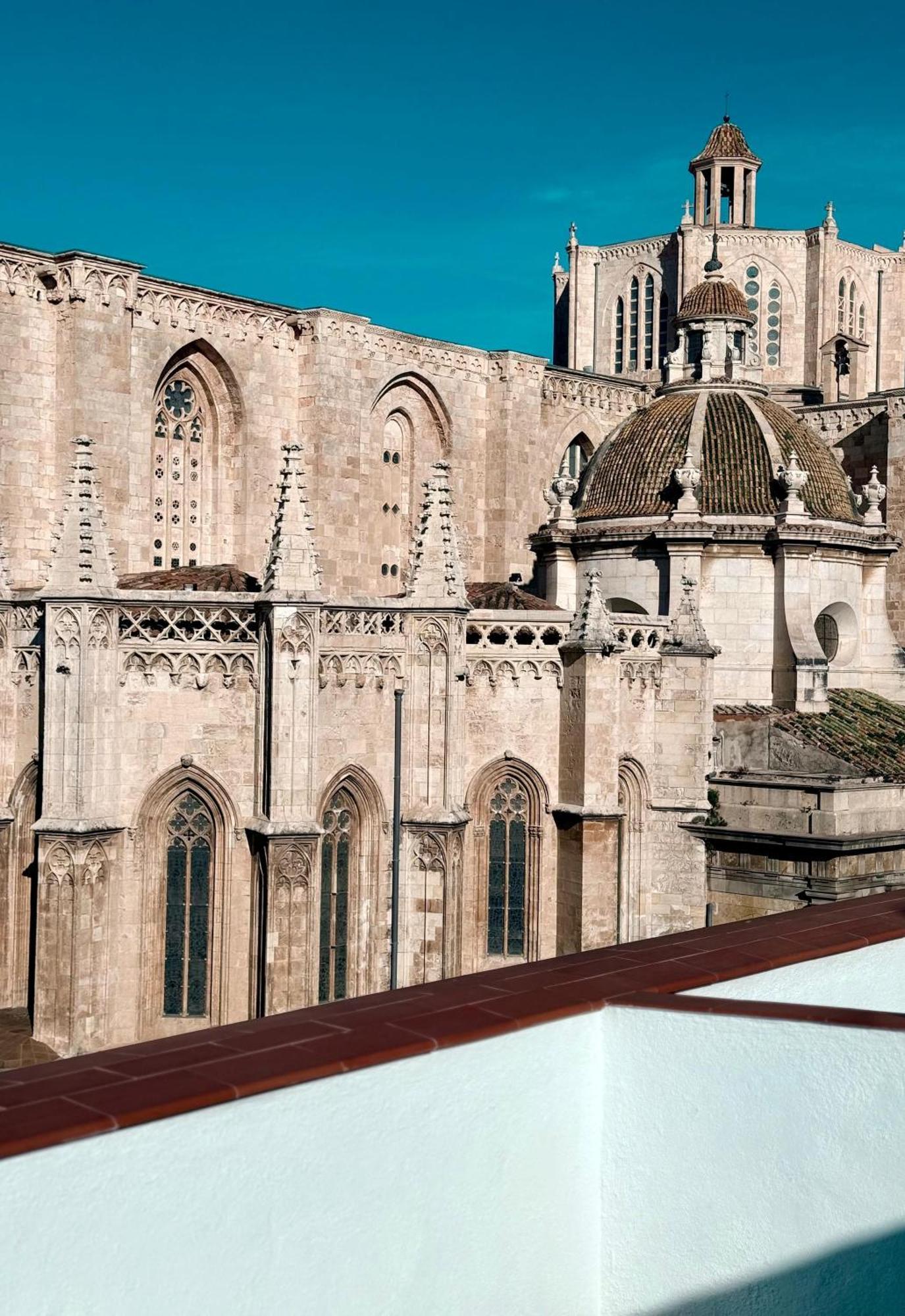 Tarragona Apartments Екстер'єр фото